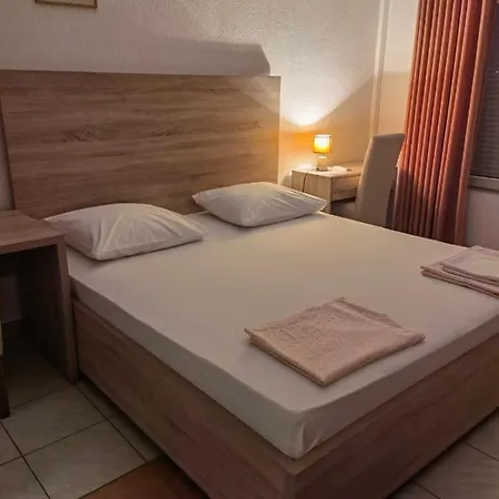 Lovely Bosnian بيت ضيافة