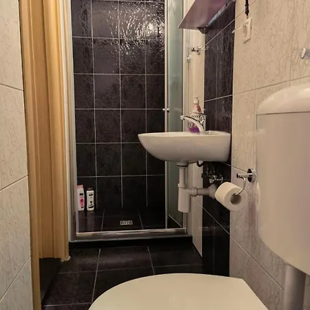 Lovely Bosnian بيت ضيافة موستار